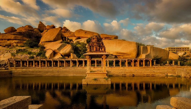 Experience the Hampi Bazaar
