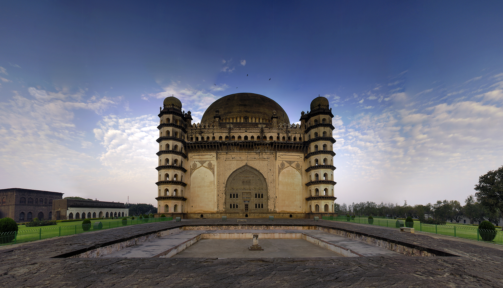 gol-gumbaz